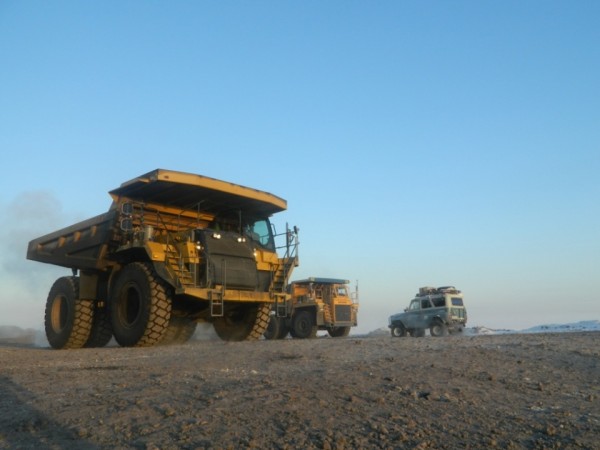belaz_uaz.jpg