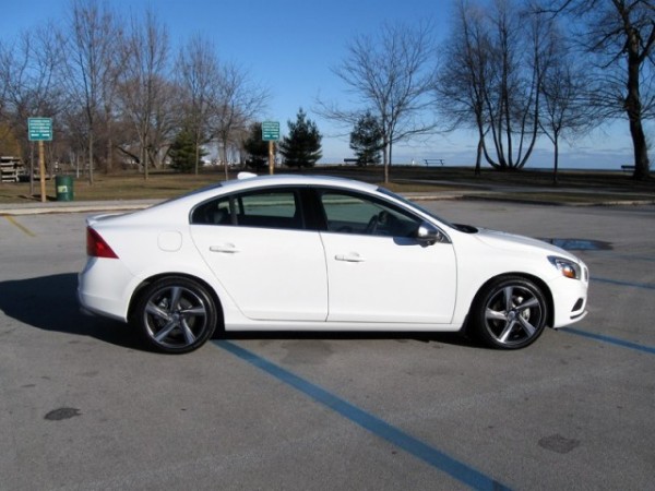 2012-volvo-s60-r_ms_19-2948.jpg.640.jpg