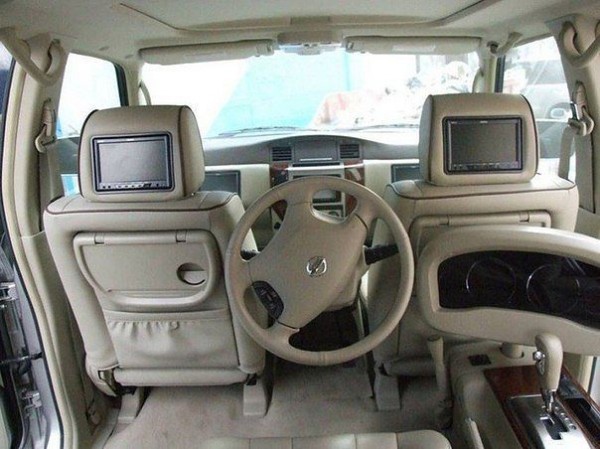 nissan patrol.jpg