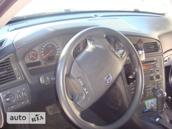 98834106fx.jpg