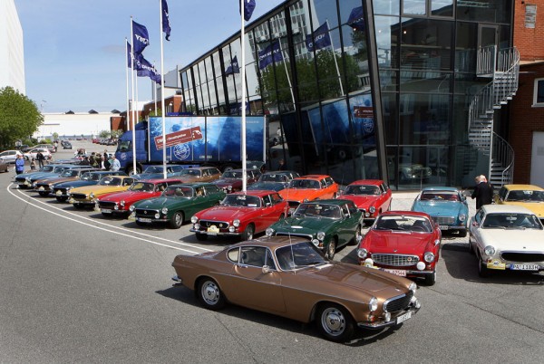 volvo-p1800-03.jpg