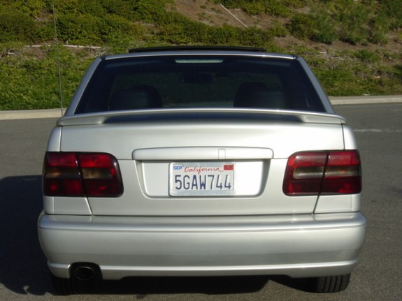 23137800006_large.jpg