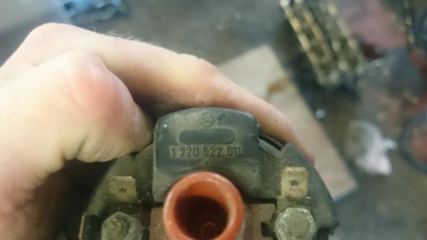 parts-volvo-189939909-3.jpg